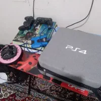 پی اس فور همراه با ۲ دسته  و کیف