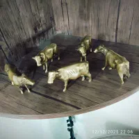 مجسمه برنجی گاو