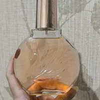 عطر زنانه‌ی میس وندربیلت