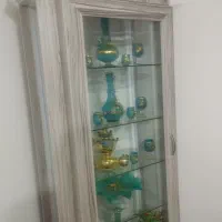 بوفه باوسایلش داخل بوفه