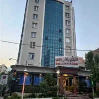 کارمند اداری خانم