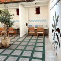 کمک آشپز و سالندار خانم / آقا