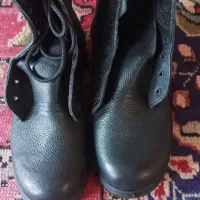 پوتین|کیف، کفش، کمربند|باسمنج, |دیوار