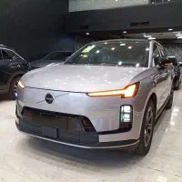 ولو xc70مدل ۲۰۲۶ تیتانیوم نقد و اقساطی
