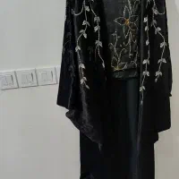 مانتو عبایی همراه باشال سنگ دوزی