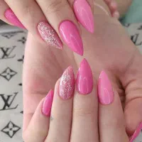 کاشت وترمیم ناخن فقط ۳۰۰|خدمات آرایشگری و زیبایی|محمدشهر, محمدشهر|دیوار