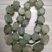 گردنی یشم و گوی گوارتز