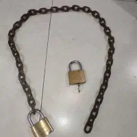 قفل و زنجیر