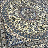 یک تخته قالی مربع نایین گل ابریشم ریز بافت بی نظیر|فرش|تهران, بازار|دیوار