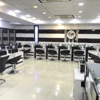 استخدام همکار برای نظافت محل کار