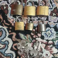 حراج قفل آویز