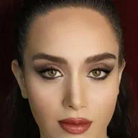 آموزش تخصصی میکاپ و گریم عروس|خدمات آرایشگری و زیبایی|اصفهان, درب کوشک|دیوار