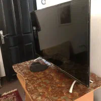 تلویزیون در حد نو ۴۳ اینچ