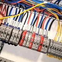 جذب نیروی برق ساختمان