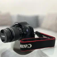 دوربین canon 600D بهمراه کیف و سه پایه|دوربین عکاسی و فیلم‌برداری|تهران, ولنجک|دیوار