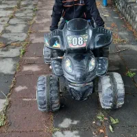 ماشین برقی|دوچرخه، اسکیت، اسکوتر|رشت, نیروی دریایی|دیوار