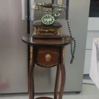 تلفن ومیزتلفن