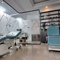 واگذاری اتاق مجهز در کلینیک زیبایی واقع در الهیه|اجارهٔ دفتر کار، اتاق اداری، مطب|تهران, الهیه|دیوار