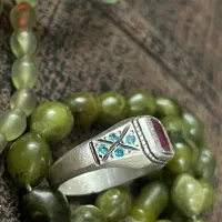 انگشتر قدیمی و‌تسبیح