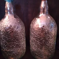 بطری شیشه ای و قندون