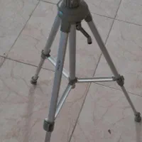 سه‌پایه دوبین
