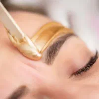اصلاح ابرو و صورت به صورت حرفه ای