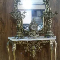 آینه کنسول شمعدان و ساعت برنجی قدیمی|صنایع دستی و سایر لوازم تزئینی|مشهد, کوه سنگی|دیوار