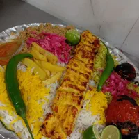 استخدام کمک آشپز خانم