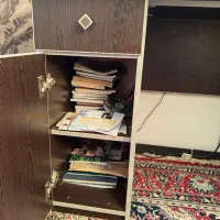 میز تحریر و کامپیوتر