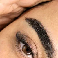 کاشت مژه/تخفیف یلدایی/ همکاری با سالن دارها