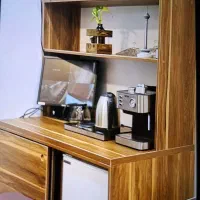 کتابخانه و کمد