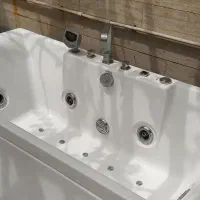 وان و جکوزی