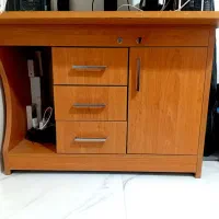 میز MDF و صندلی چرخ دار