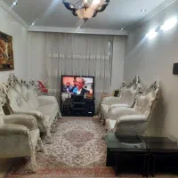 مبل ۷ نفره به همراه جلومبلی وعسلی