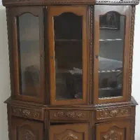 ویترین چوبی دوتکه رایگان به نیازمند