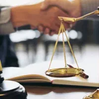 مشاور وکیل