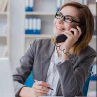 استخدام منشی تلفنی خانم