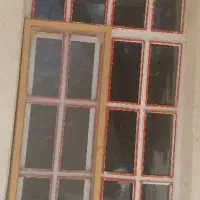 دوعدد پنجره و چارچوب فلزی