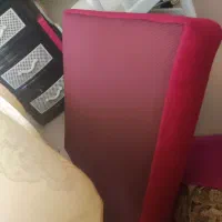 دو عدد پشتی سالم و تمیز|پشتی|شیراز, زرهی|دیوار