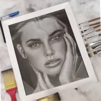 طراحی چهره سیاه قلم