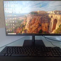 کامپیوتر شخصی بسیار تمیز و کم کارکرد