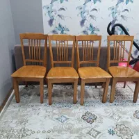 صندلی چوبی جهت میز نهار خوری