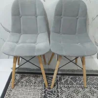 یک جفت صندلی رستورانی کاملا نو