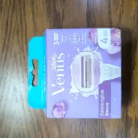 یدک ژیلت ونوس سه تیغ بسته چهار عددی