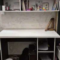 تختِ دو طبقه به همراه میز تحریر|تخت و سرویس خواب|تهران, والفجر (افسریه)|دیوار