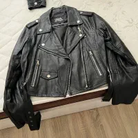 ست لباس|لباس|رشت, امین الضرب|دیوار