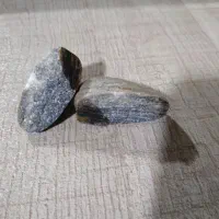 سنگ ناشناخته...