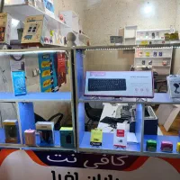 ویترین همراه با ال ای دی