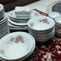 چینی گل سرخی|ظروف سرو و پذیرایی|تهران, آهنگران (سراسیاب دولاب)|دیوار