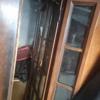 ویترین چوب راش